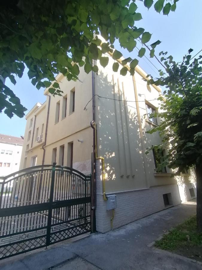 Nova Lake Apartamente Wild Jungle Satu Mare Eksteriør bilde
